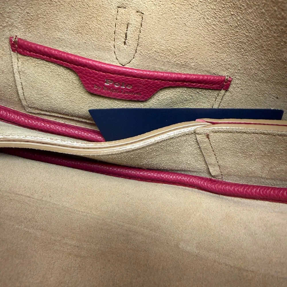Polo by Ralph Lauren Leather Mini ID shoulder bag in raspberry - Picture 4 of 9